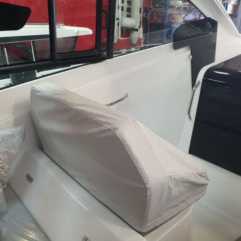 Purchase Pilot seat cover Bénéteau Gran Turismo 32