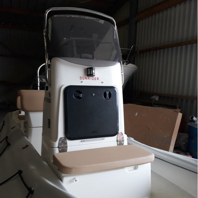 Purchase Bombard Sunrider 650 / Sunrider 700 Console Cover Purchase Bombard Sunrider 650 / Sunrider 700 Console Cover