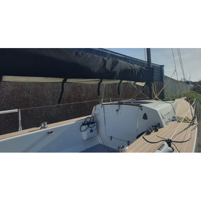Purchase Flat cover deck Marine Composite Bihan 6.50