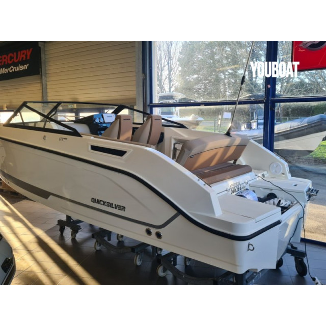 Purchase Flat roof Quicksilver Activ 675 Bowrider deck