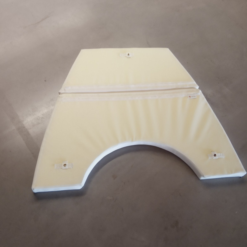 Purchase Front storage bin cushion for Zodiac Yachtline 530 Deluxe