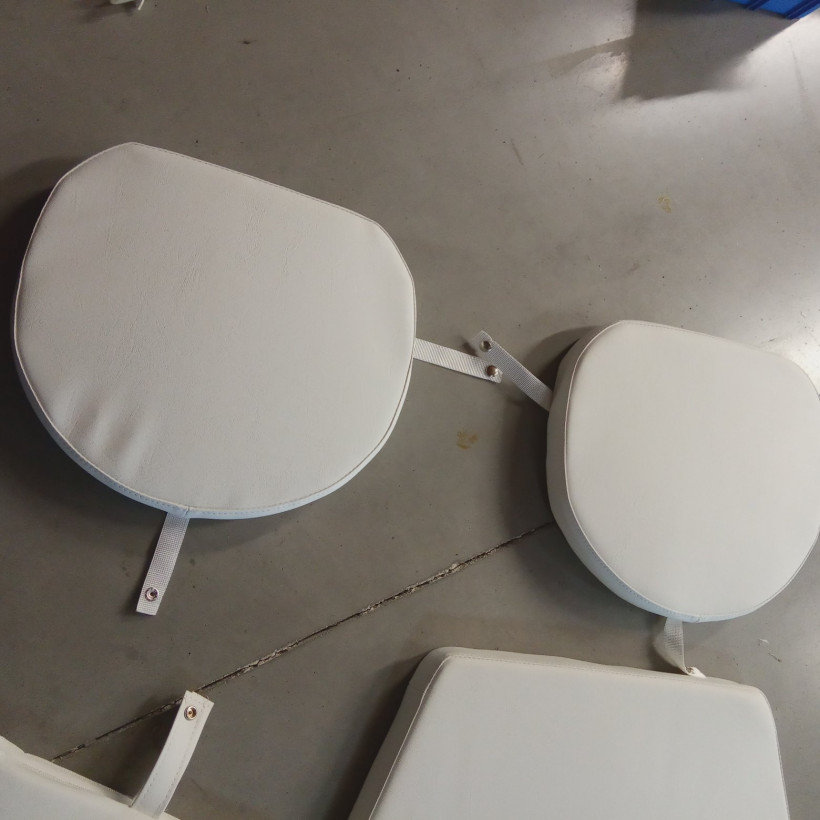 Purchase Seat and backrest cushions for Zodiac Pro Open 550 pilot seat