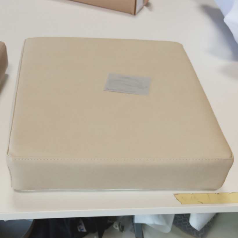 Achat Coussin assise banquette arrière babord Jeanneau Cap Camarat 635 CC