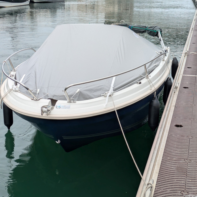 Purchase Flat cover for Jeanneau Cap Camarat 5.5 WA deck