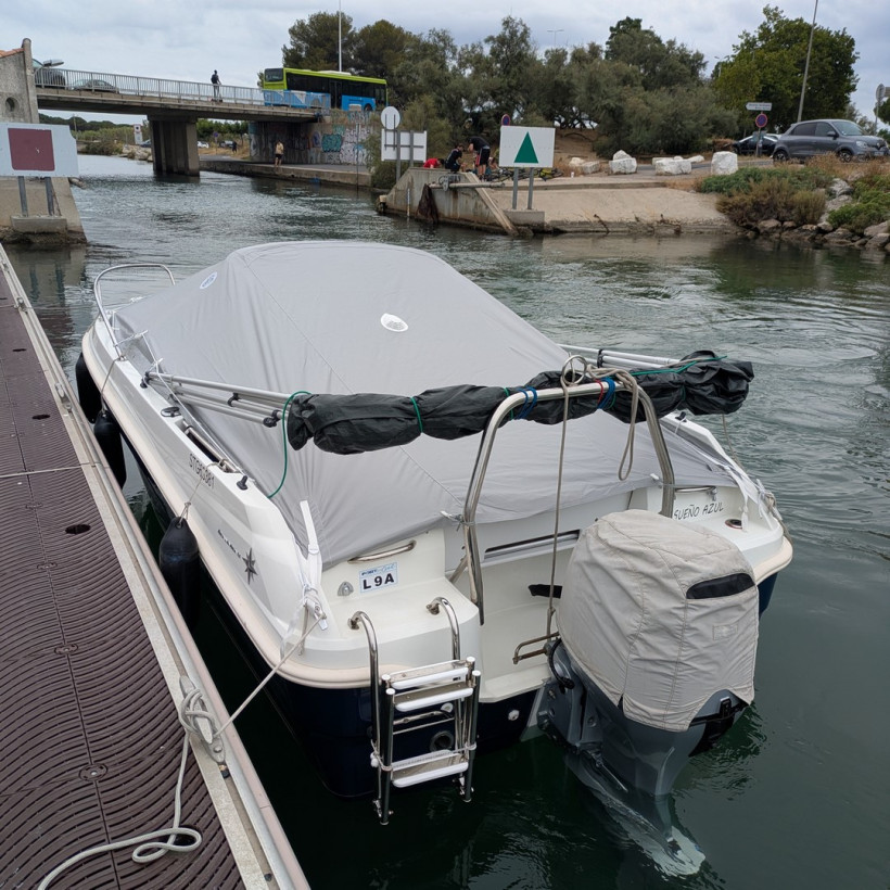 Purchase Flat cover for Jeanneau Cap Camarat 5.5 WA deck Purchase Flat cover for Jeanneau Cap Camarat 5.5 WA deck