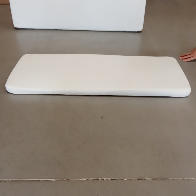 Purchase Pilot bench seat cushion Zodiac Medline 500