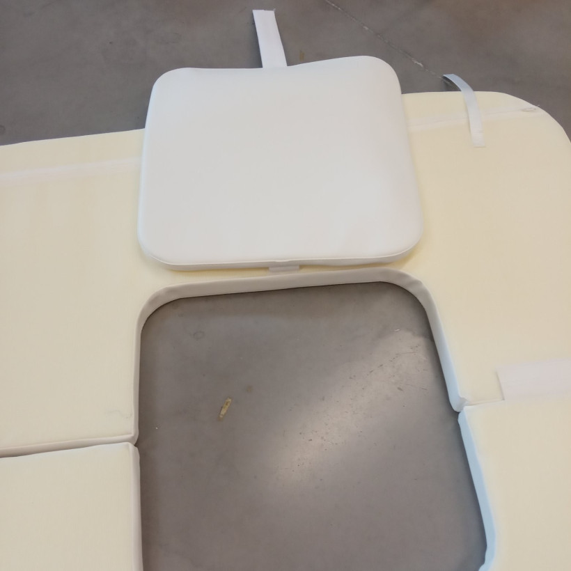 Purchase Jeanneau Leader 805 sun lounger cushion