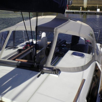 Purchase Spray Hood Dufour 380 Purchase Spray Hood Dufour 380