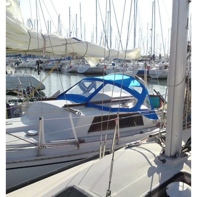 Purchase Spray Hood Jeanneau Sangria