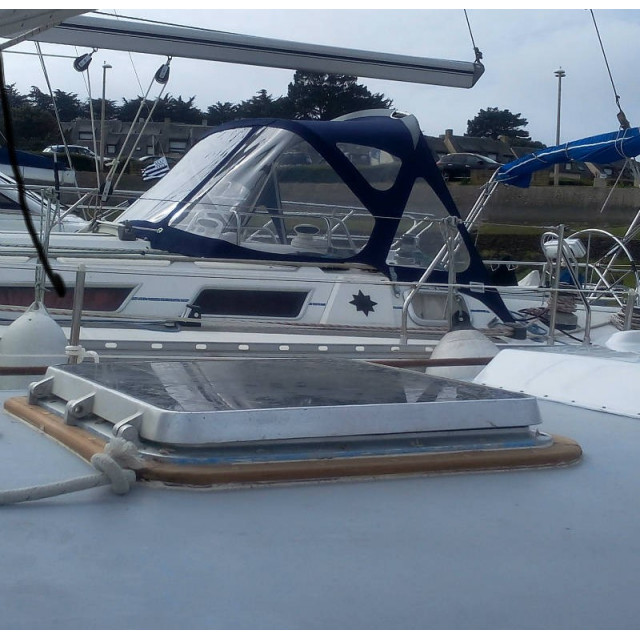Purchase Spray Hood Jeanneau Sun Odyssey 44