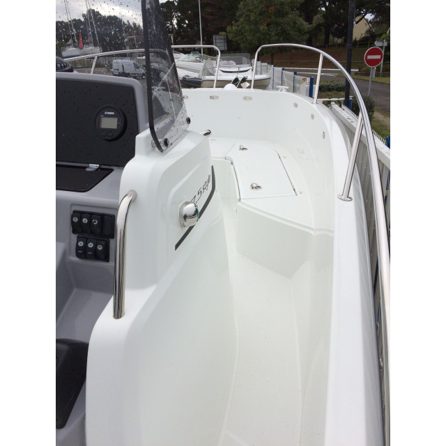 Purchase Jeanneau Cap Camarat 7.5 CC console cover