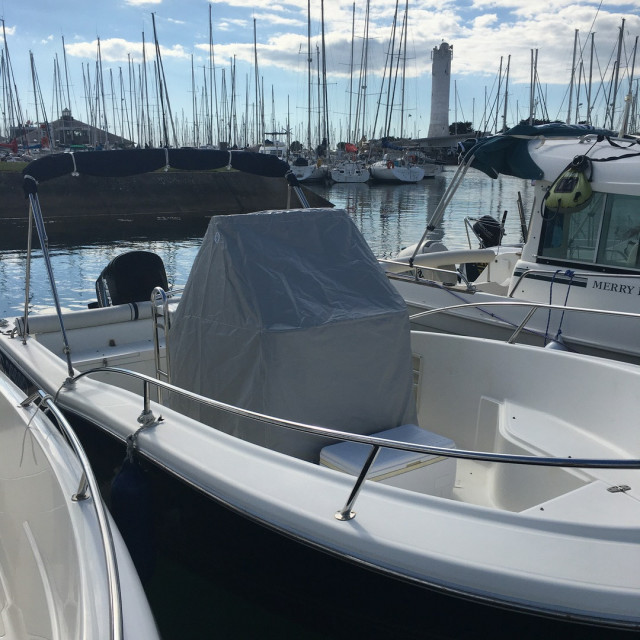 Purchase White Shark 205 console cover Purchase White Shark 205 console cover