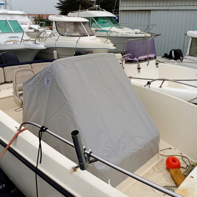 Purchase Quicksilver Activ 675 Open Console Cover