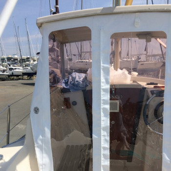 Purchase Steering compartment closure Evasion 25 Beneteau