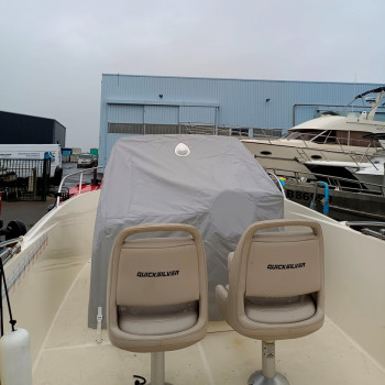 Purchase Pilot seat cover Quicksilver Activ 675 Open / Activ 595 Cabin / ...