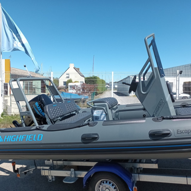 Purchase Semi-rigid sunshade for Highfield Patrol 540 Purchase Semi-rigid sunshade for Highfield Patrol 540